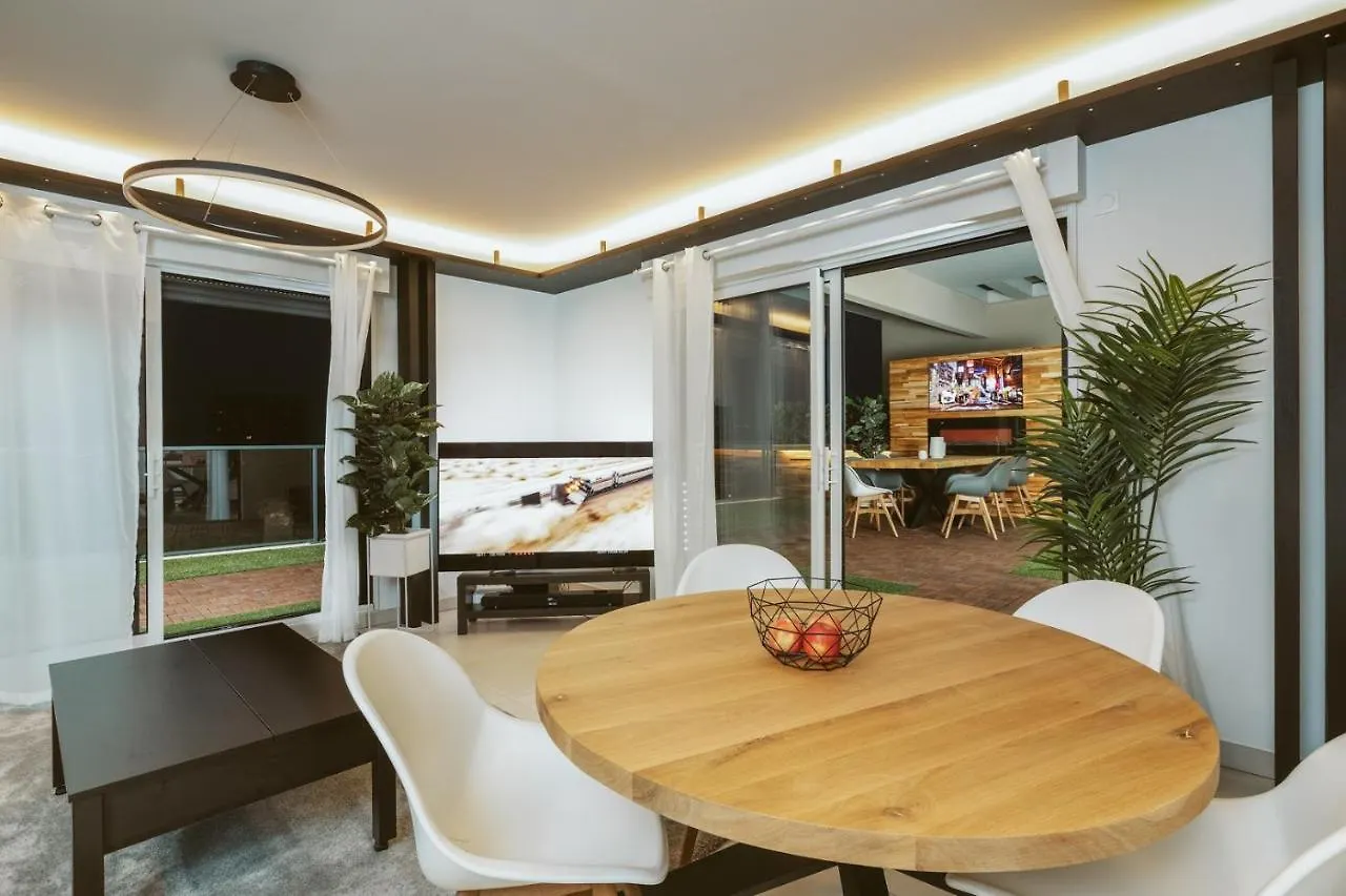 Monaco View, Pool, Garage, 100 M2 Terrace Apartment Beausoleil